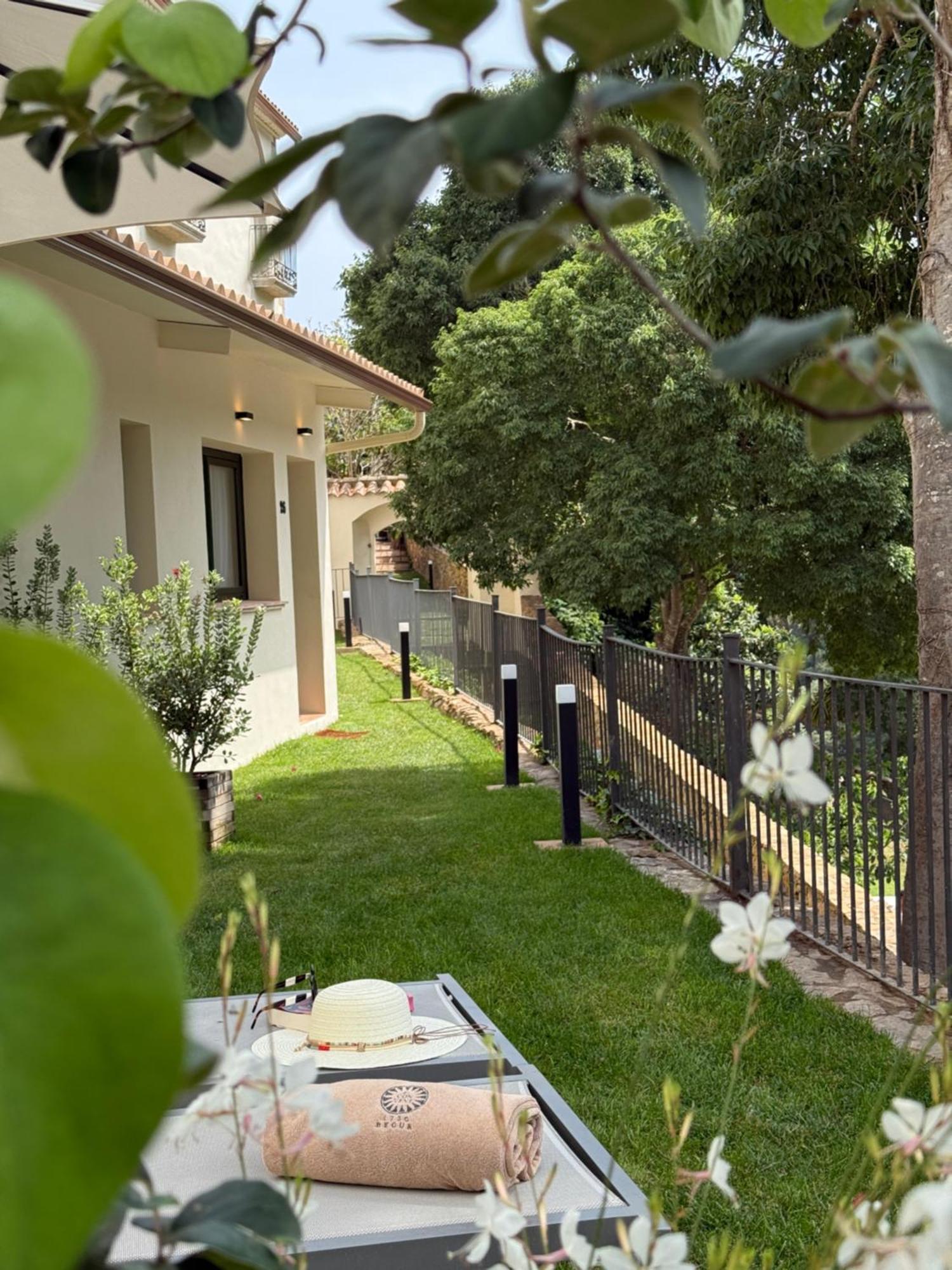 Convent Hotel 4*